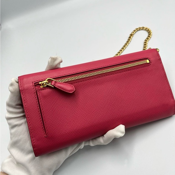 Prada Wallet on Chain - Picture 7 of 14